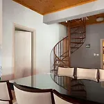 Dimosthenis House, Private Pool & Sauna 度假居 Vergia