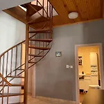 Dimosthenis House, Private Pool & Sauna 度假居