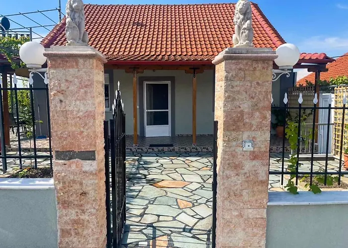 Dimosthenis House, Private Pool & Sauna