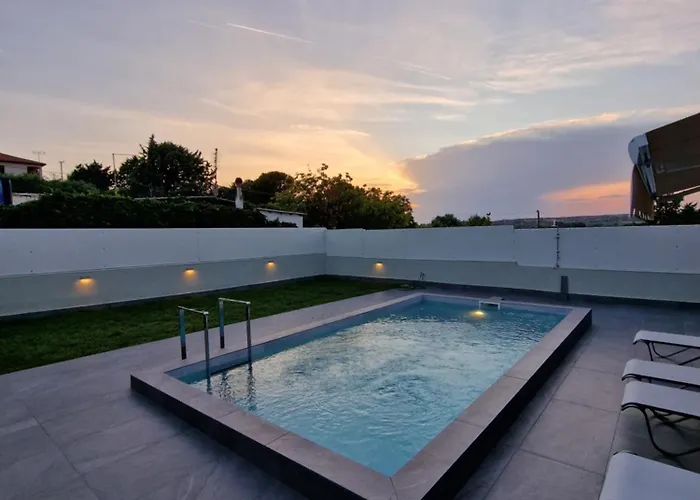 Dimosthenis House, Private Pool & Sauna Сasa de vacaciones